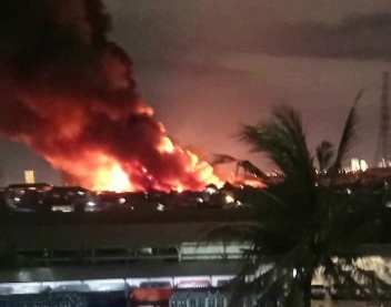 Tersambar Petir, Depo Pertamina Plumpang Terbakar