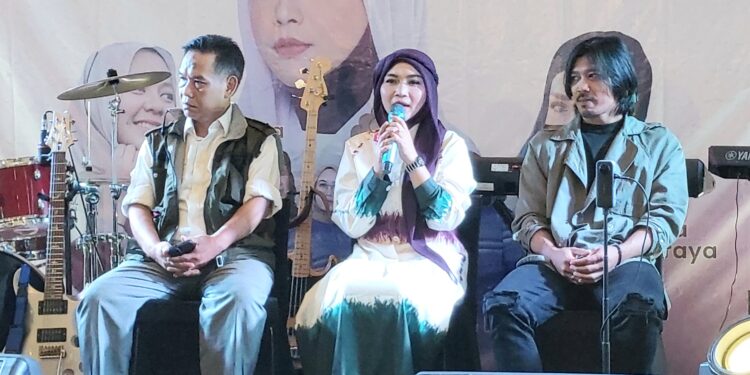 Berharap Tetap Istiqomah, Pedangdut Novi Ayla Rilis Album Religi Satu Cinta 411