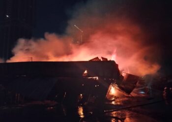 Kebakaran Hebat Landa Pusat Spare Part Mobil Kemayoran