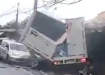 Diduga Rem Blong, Truk Tabrak 9 Kendaraan di Jalur Puncak