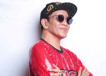 Terinspirasi Dari Sang Ibu, “Rojak Maznah ke tuuu!” Roslan Shah (Cik Lan) Bakal Mewarnai Industri Musik tanah Air dan Negara Serumpun
