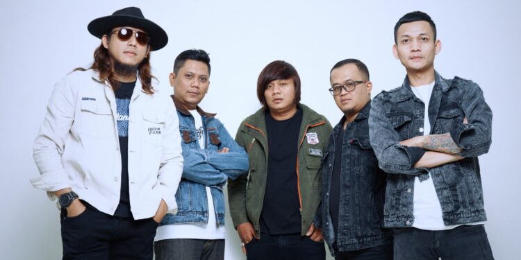 Mantapkan Karier Bermusik di Tanah Air, Angkasa Rilis Ulang Lagu ” Luka “