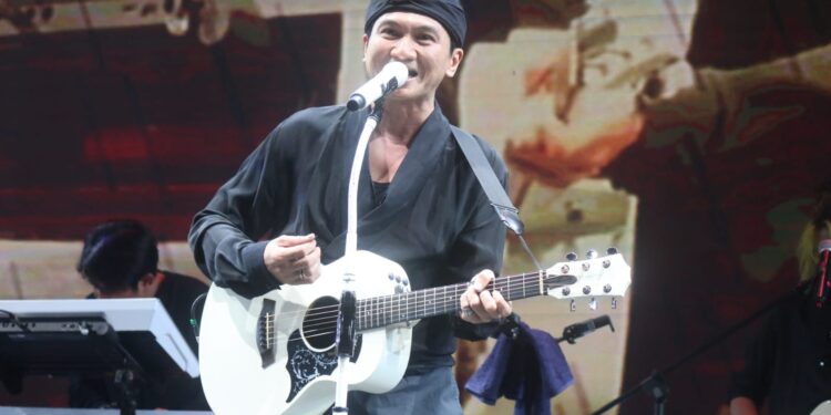 Orang Yang Berbeda, Langkah Pembuka Anji Menuju Album Samsara