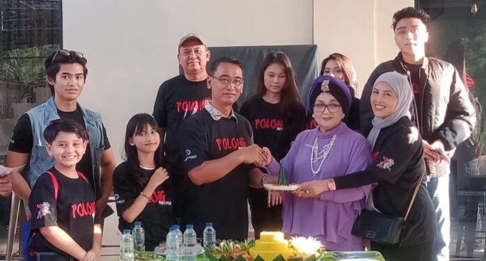 Film Hantu Polong Berangkat Dari Tanah Melayu