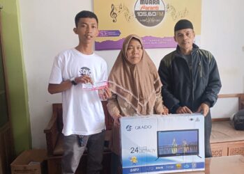 Ibu Hj Titin Raih Hadiah Utama “ Gebyar Berkah Ramadhan ” Madu Herbal 69 Di Radio Muara Paranti.