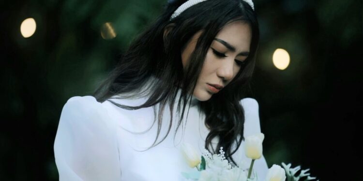 Gabung Dengan Nagaswara, Penyanyi Cantik Asal Manado Vini Charissa Rilis Single ” Kau Bilang Takkan Pergi “