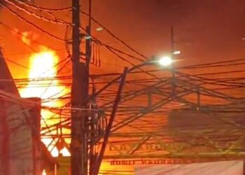 Kawasan Padat di Pisangan Lama Diamuk Si Jago Merah