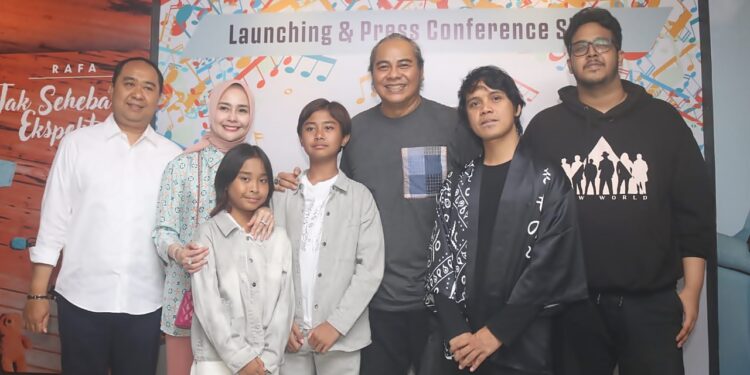 Di Produseri Ferdy ” Elemen ” Tahier, Penyanyi Kakak Beradik Dafi Dan Rafa Rilis Single Perdana