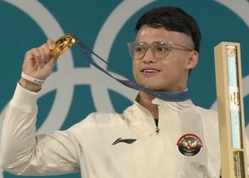 Angkat Besi Persembahkan Medali Emas Kedua Untuk Indonesia