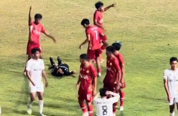 Sepakbola PON Aceh-Sumut 2024 Ricuh, Kepemimpinan Wasit Dianggap Memihak