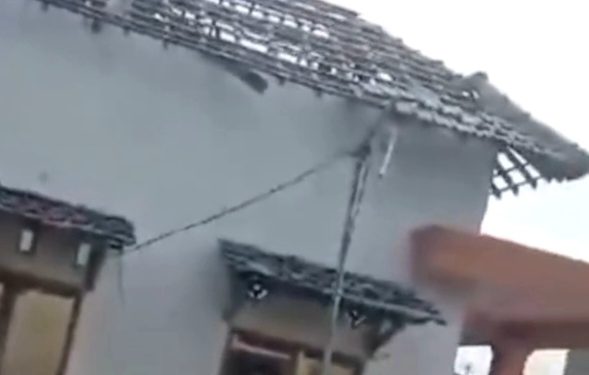 Rumah Polisi Meledak di Mojokerto, Ibu Dan Anak Jadi Korban