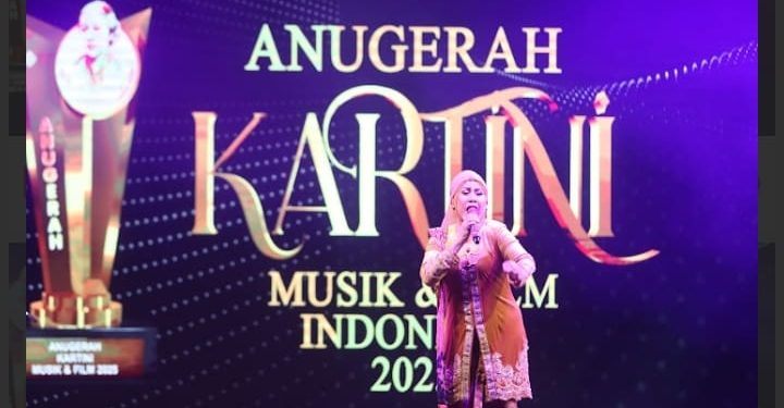 Perjalanan Kariernya Selama 50 Tahun di Apresiasi Forwan, Ratu Dangdut Hj. Elvy Sukaesih Ungkap Rasa Syukur