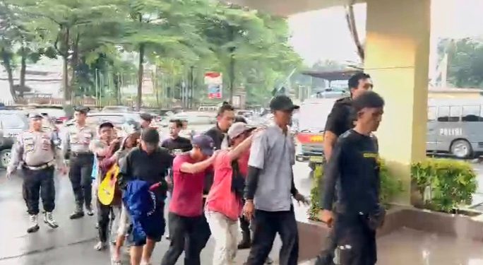 Berkedok Jukir ( Juru Parkir ),Puluhan Preman Diamankan Polres Jaksel di Blok M dan Kemang.