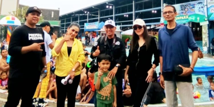 Rubby Fayola Hangatkan Pengunjung Funpark Taman Harapan Baru Bekasi