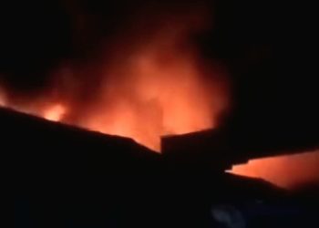 Kebakaran Hebat Landa Sebuah Gudang di Pasar Surade Sukabumi