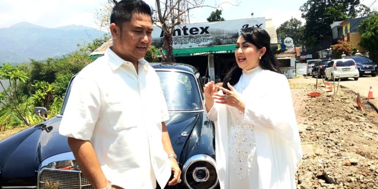 Single Cinta Tak Salah Dipersembahkan Untuk Ratna Listy