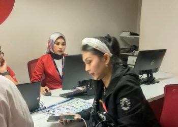 Koper Hilang, Ratna Listy Disalahkan Maskapai Saat Hendak Promo Single di Malaysia