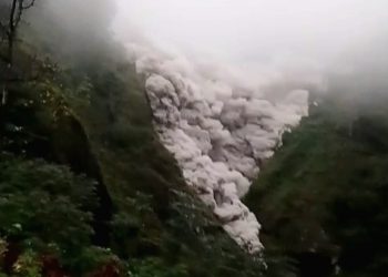Gunung Semeru Erupsi, warga Diminta Waspada