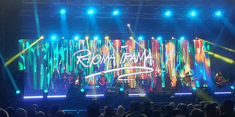 Raja Dangdut Rhoma Irama Nge rock Bareng Nicky Astria