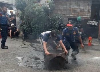 Cegah Bahaya Kebakaran, RW 02 Manggarai Gelar Simulasi