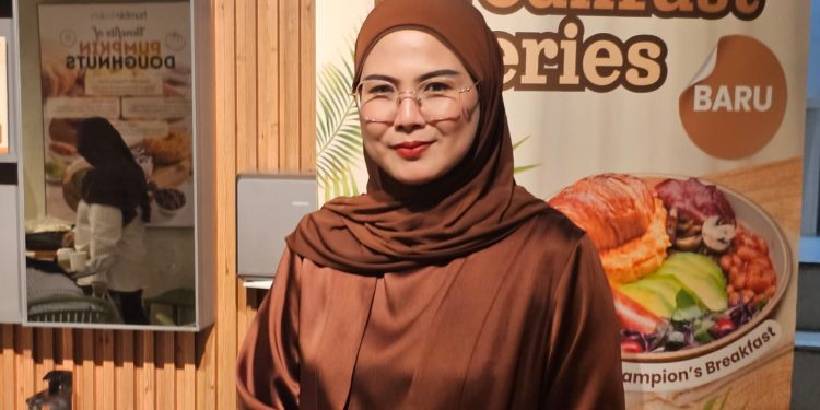 Nina Nugroho Luncurkan Koleksi Ramadan dan Hari Raya 2026, Tenun Garut dan Busana Sarimbit Jadi Andalan