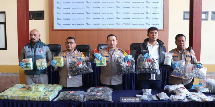 Modus Baru Narkotika, Disembunyikan di Dalam Ban Kendaraan