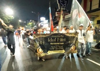 Sambut Kemenangan Nan Fitri, Ratusan Warga Bukit Duri Gelar Pawai Takbir