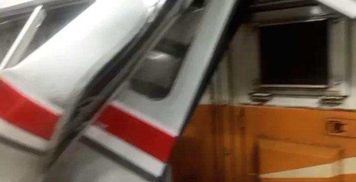 KA Argo Bromo Anggrek Tabrak Commuterline,Begini Pernyataan KAI