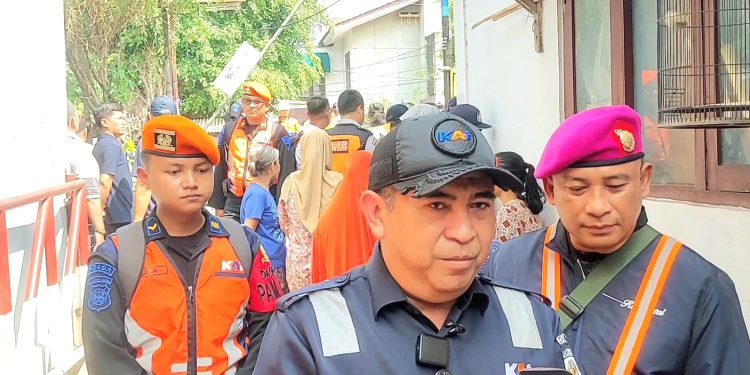 KAI Tutup Jalur Perlintasan Sebidang Kereta Api di Tebet
