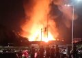 Kebakaran Hebat Landa Kawasan Padat di Kemayoran