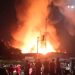 Kebakaran Hebat Landa Kawasan Padat di Kemayoran