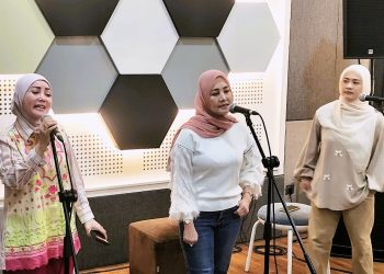 Langkah Awal Menuju Live In Concert,3 Kembang Latihan Perdana