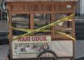 Pemprov DKI Ganti Gerobak Pedagang Nasi Uduk Yang Hancur Pasca Bentrokan di Matraman