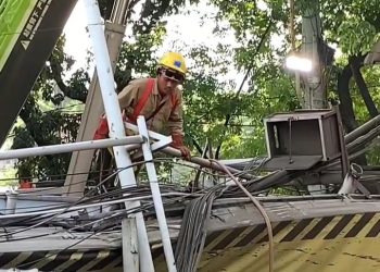 Tidak Memungkinkan Digunakan,JPO Tendean Akhirnya Dibongkar